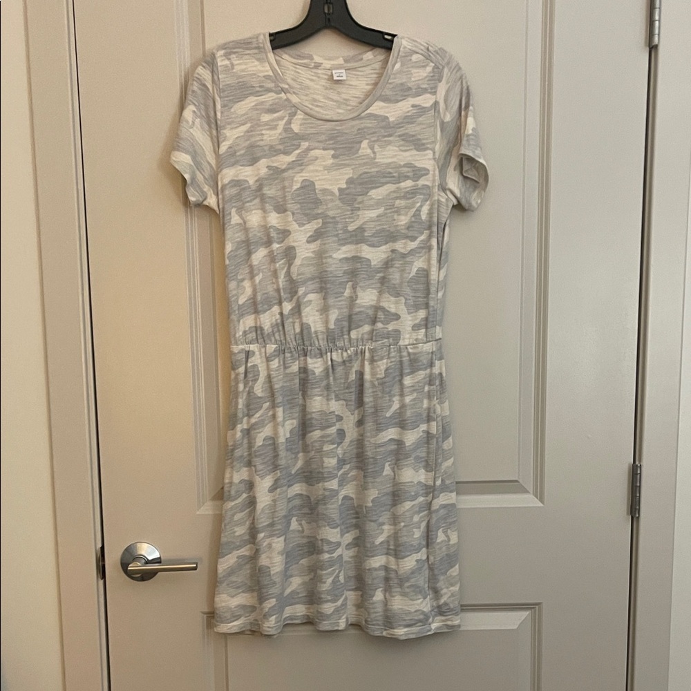 Old Navy Light Gray Patterned Dress